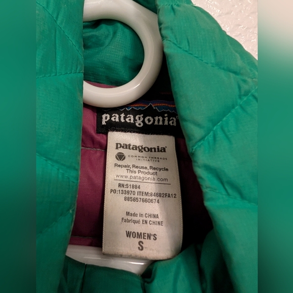Patagonia Green Puffer Jacket - Picture 2 of 3